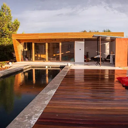 4u Bed & Bed and Breakfast 4*