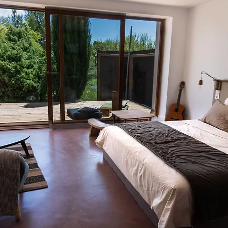 4u Bed & 3*